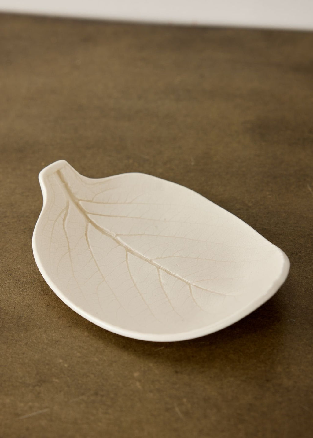 Porcelain Leaf Trinket Dish - premium quality - Kanju Interiors