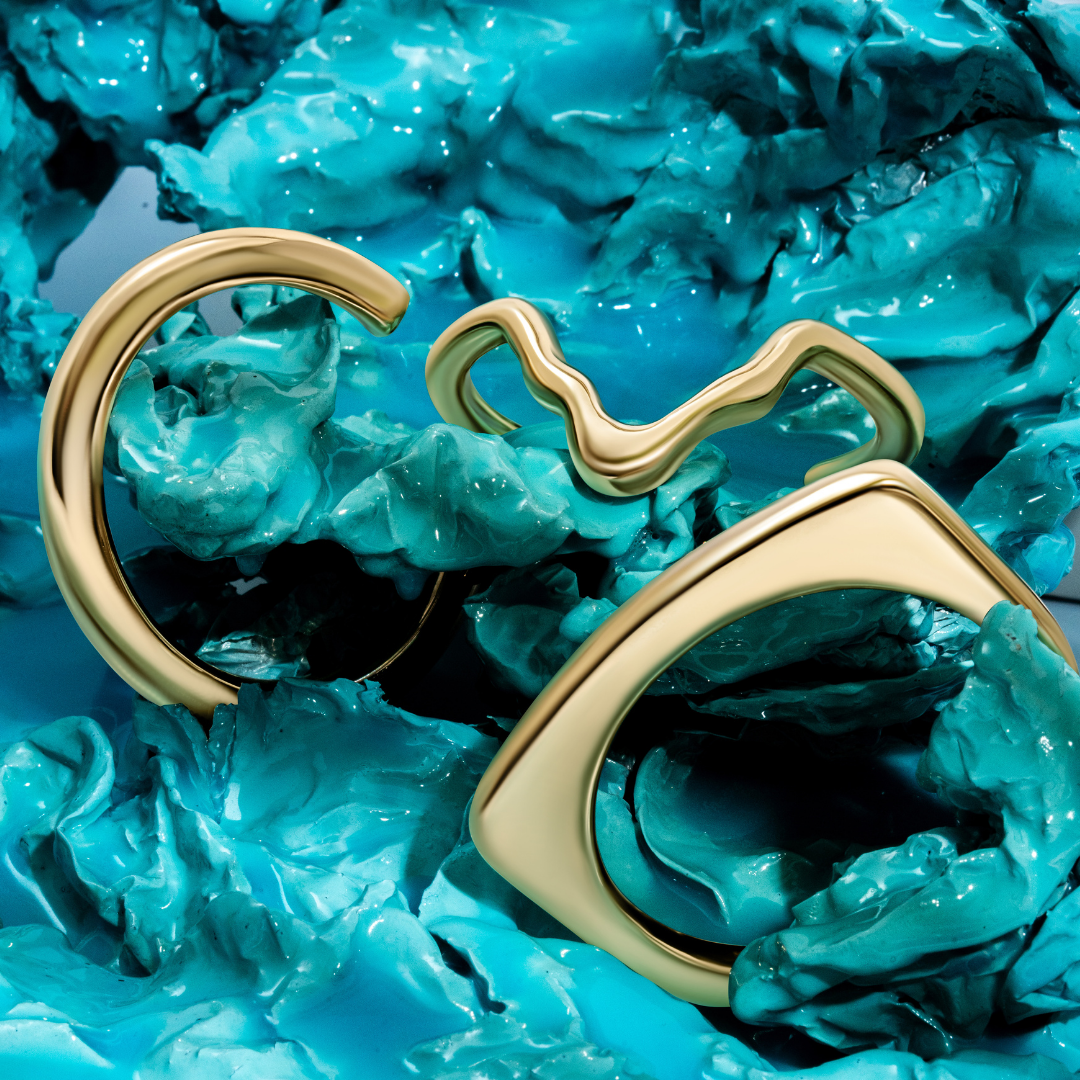 Lifestyle photo showing Danielle Gold Bracelet in use - Denise Pacini