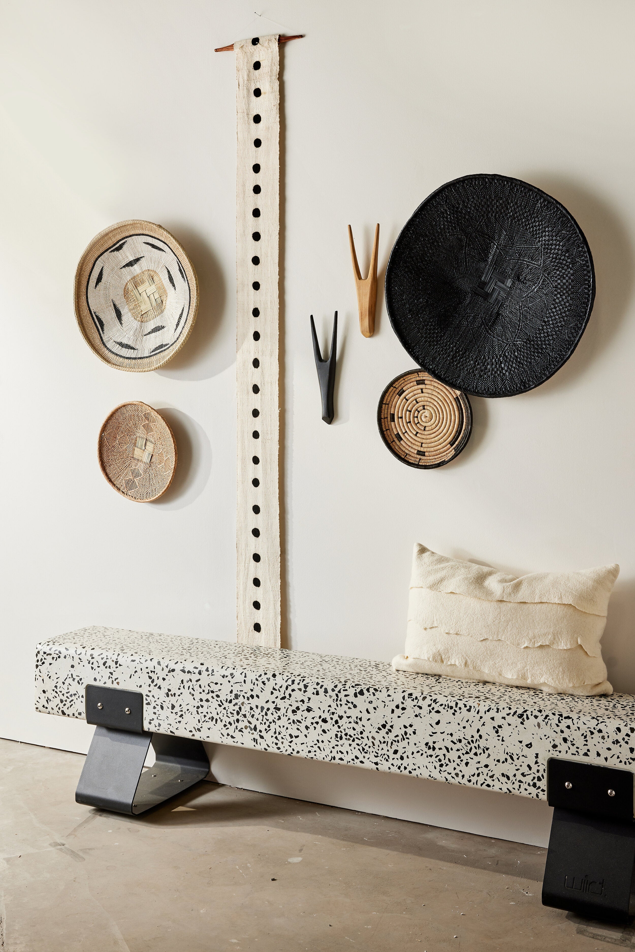 Product view 6 - Hand-Painted Black Binga Flat Basket - Kanju Interiors