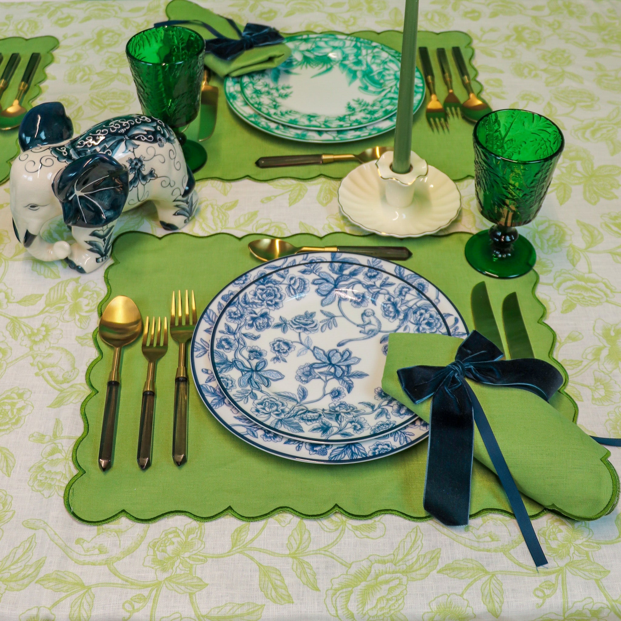 Close-up detail showing quality craftsmanship and materials - Botanic Imprinted Chalice - Set of 6