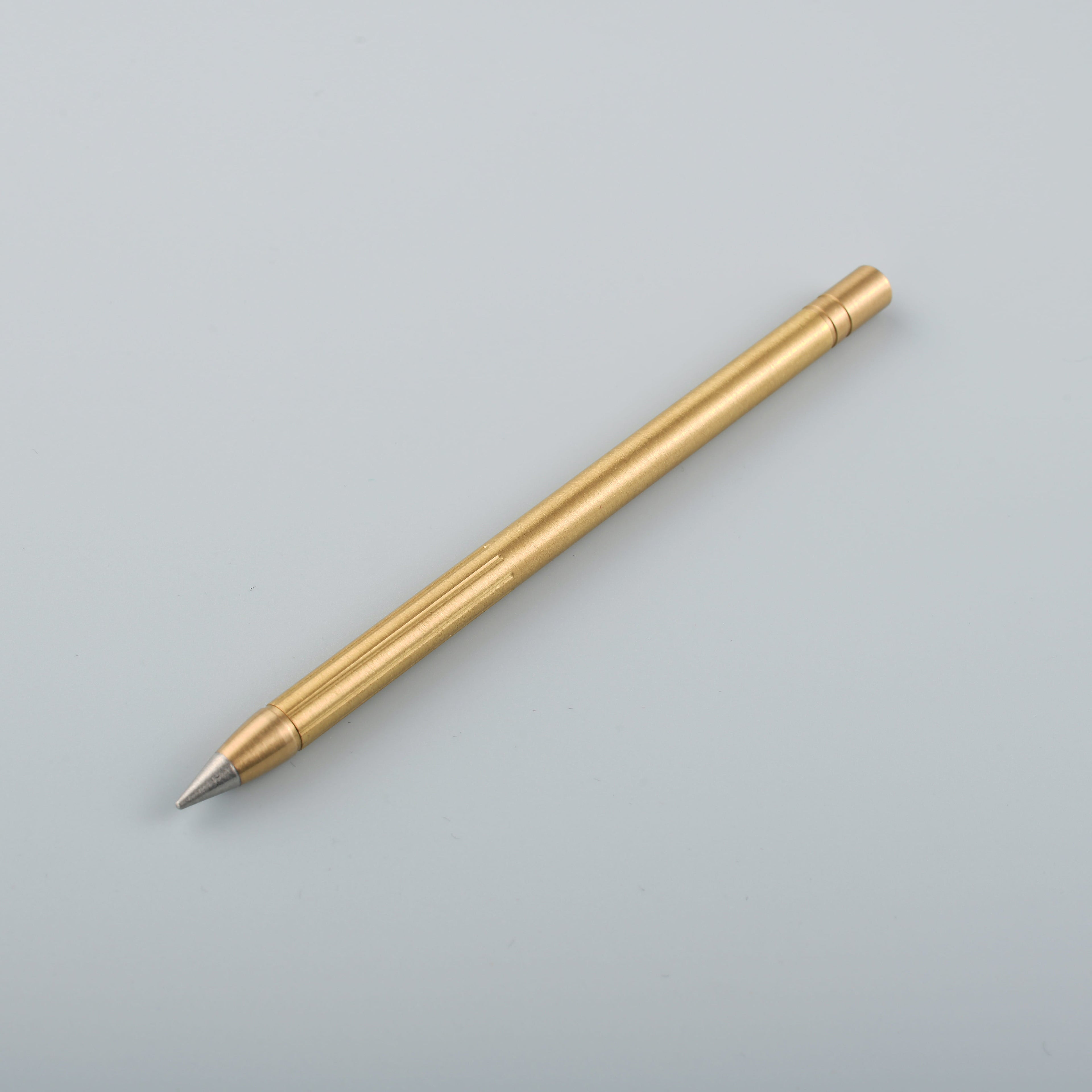 Professional ballpoint pen for smooth writing - premium construction - UNCOMMONCARRY