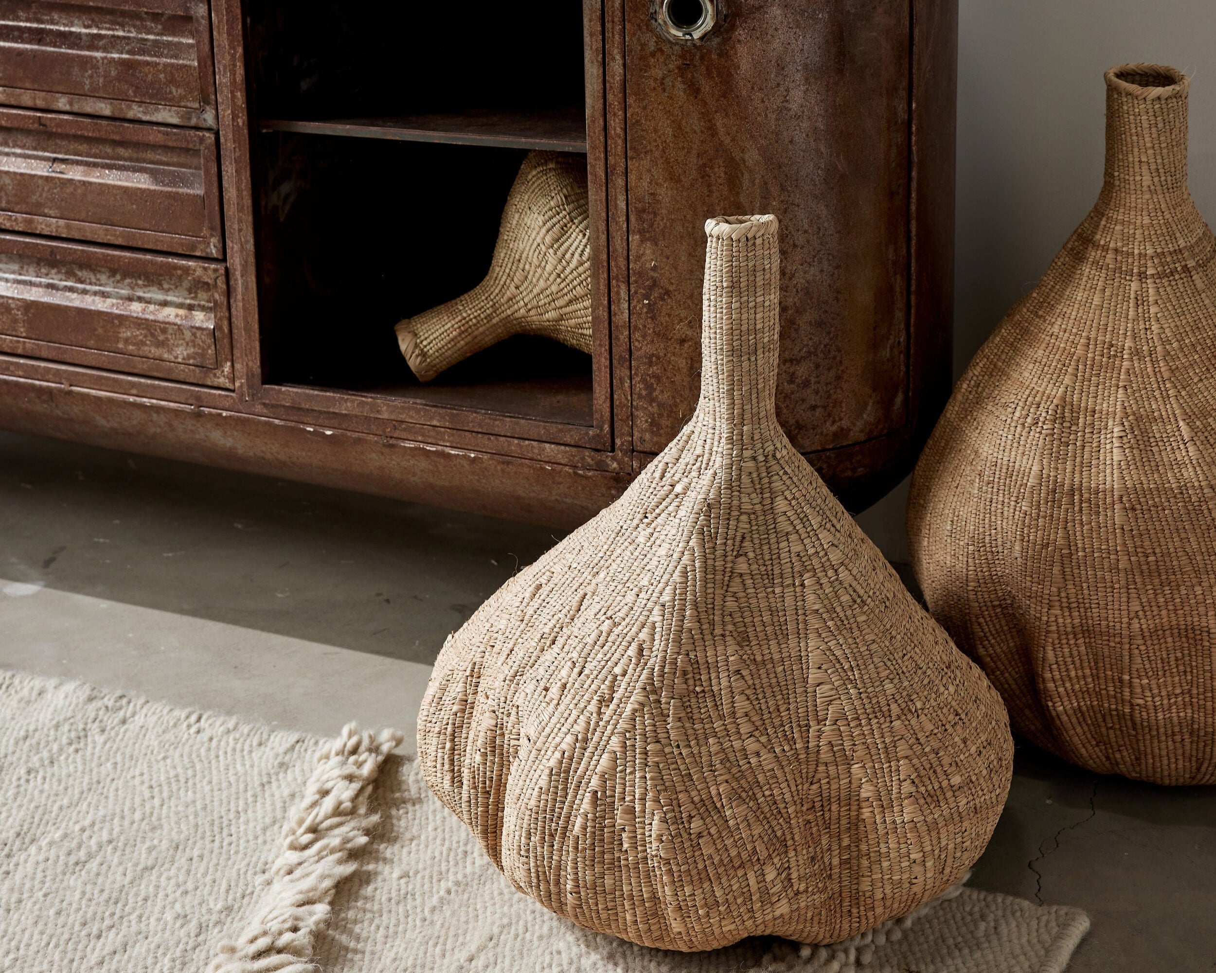 Close-up detail showing quality craftsmanship and materials - Long-Necked Ilala Garlic Gourd Basket