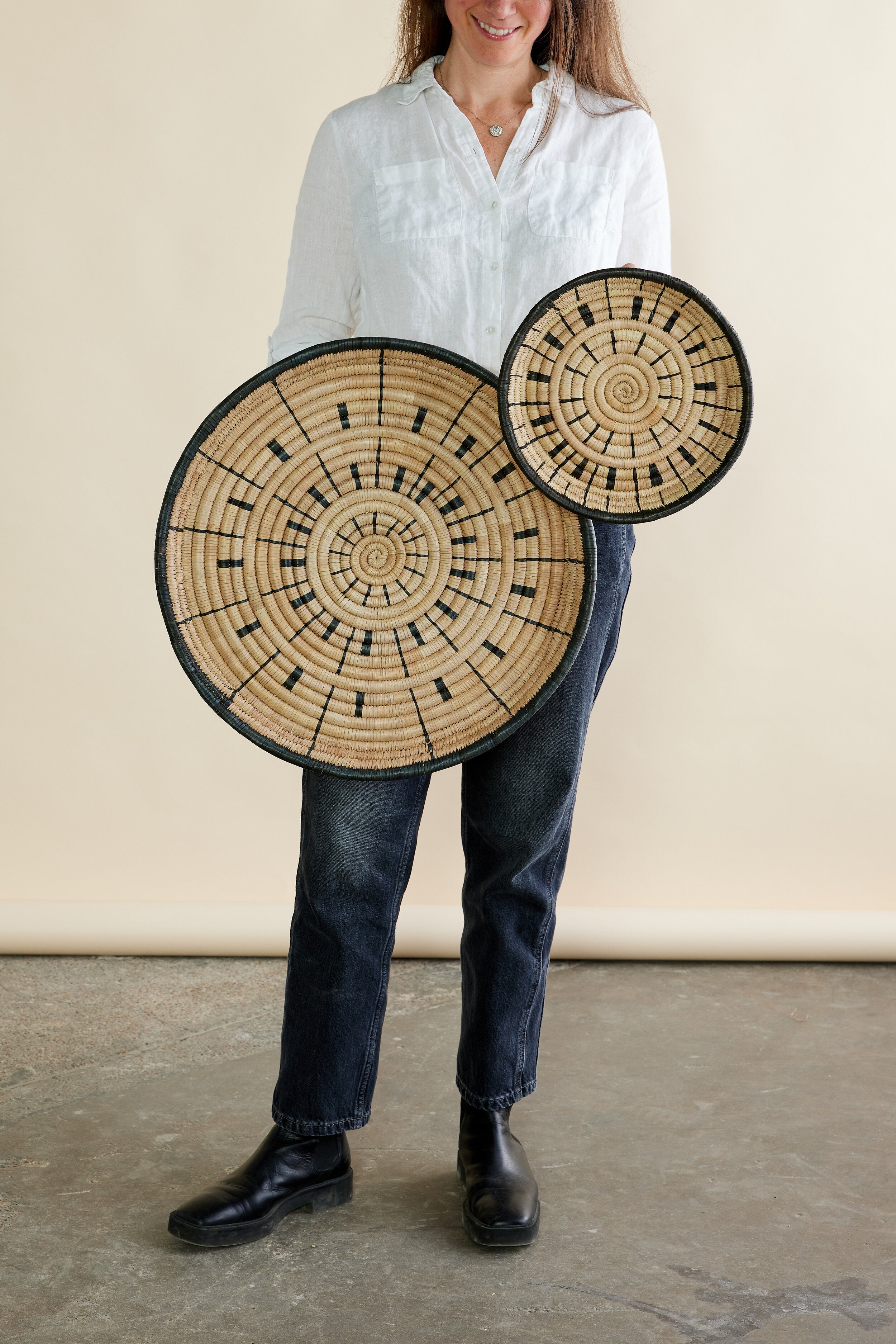Lero Woven Wall Disc - premium quality - Kanju Interiors
