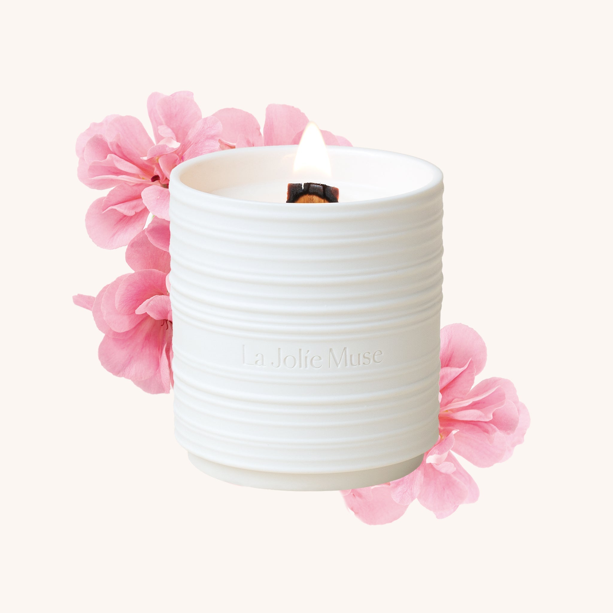 Close-up detail showing quality craftsmanship and materials - Lucienne - Geranium Vert Mint Candle