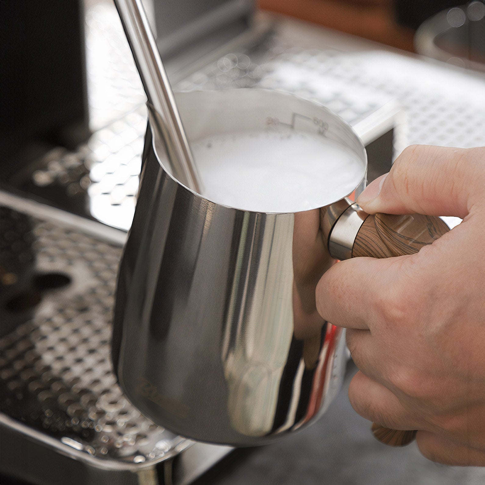 Lifestyle photo showing Lastaforest Thickened Milk Jugs For Latte, Cappuccino And Frothin in use - Lastaforest