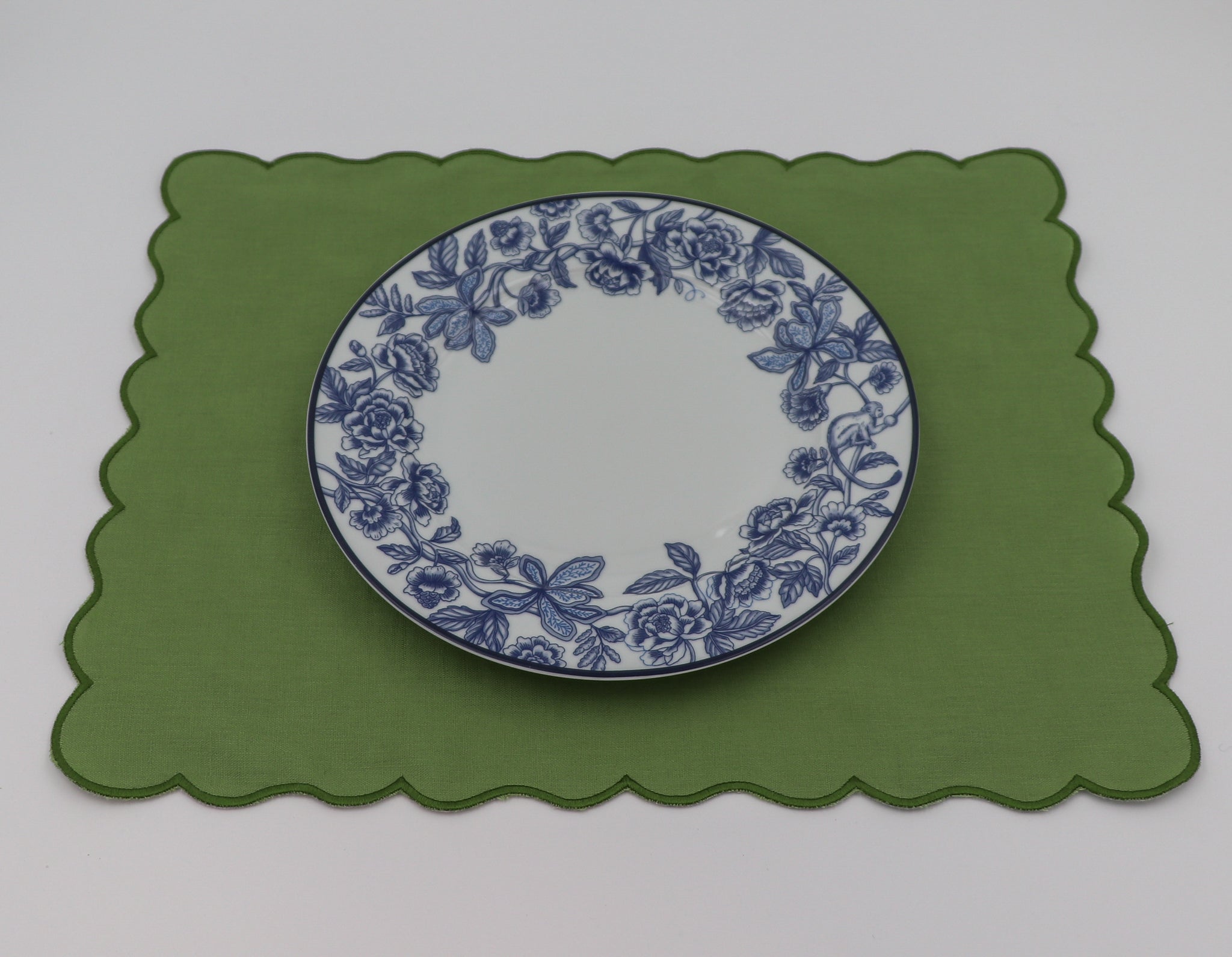 Product view 5 - Bombay Blue Dinner Plate - Set of 4 (+1 Bonus Plate) - Ro'Table