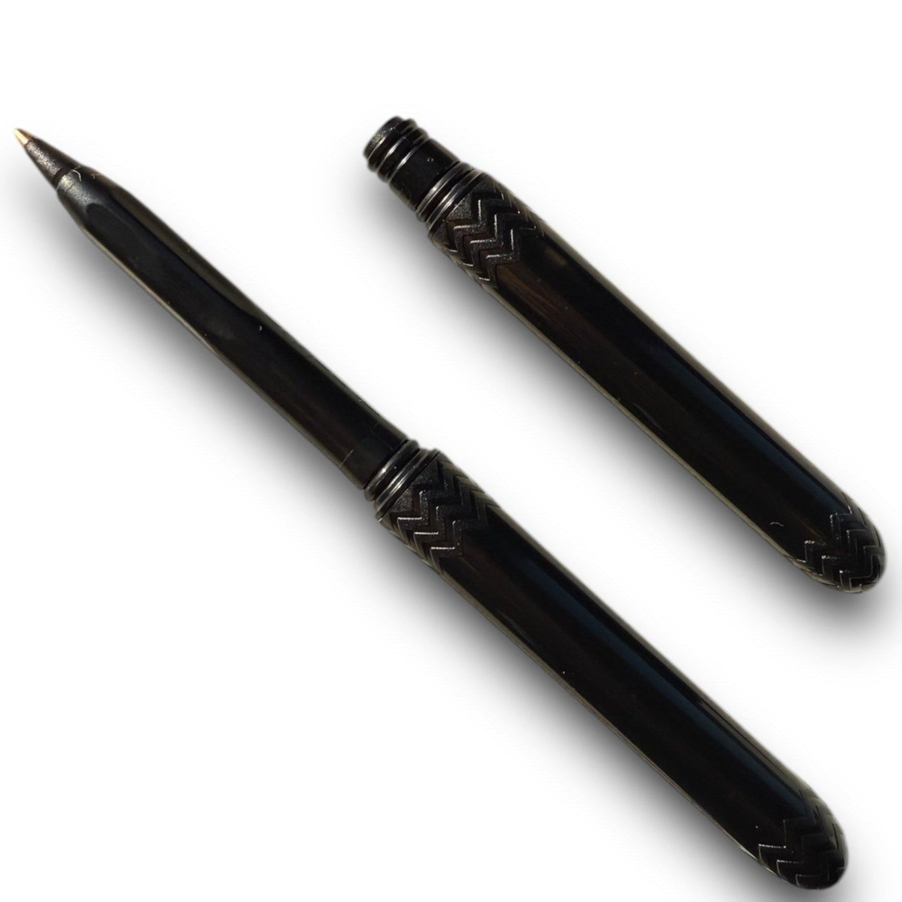 Professional ballpoint pen for smooth writing - premium construction - Pokka Pens
