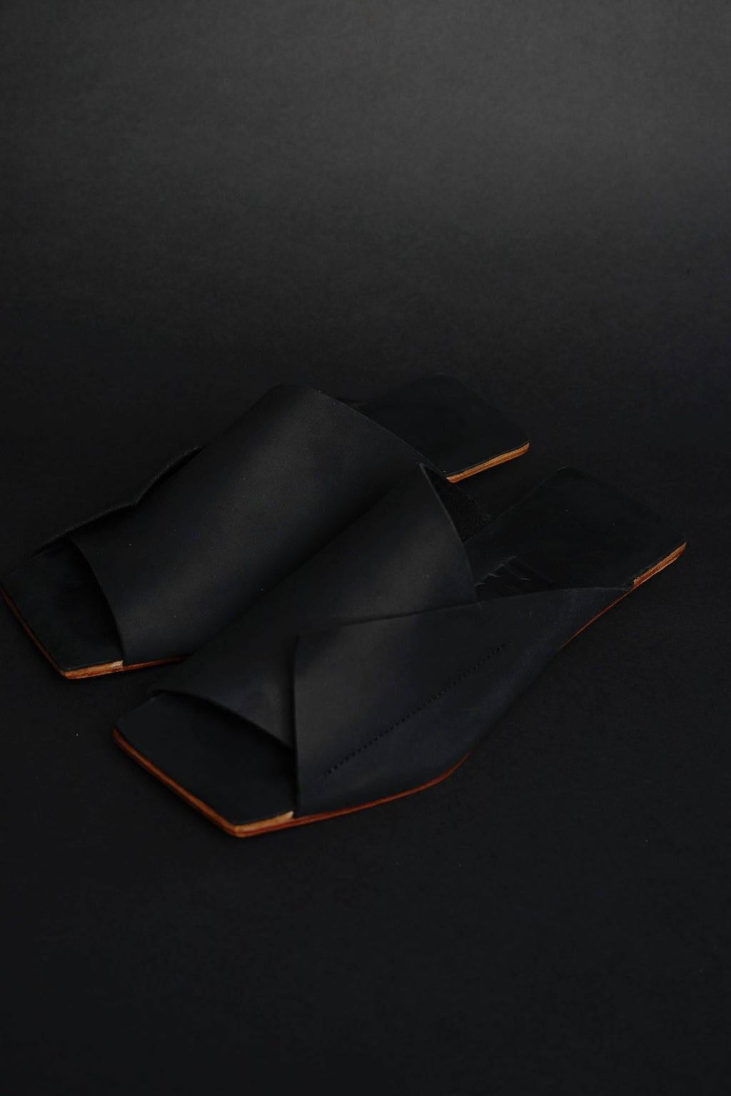 Amos Handcrafted Black Leather Slides - premium quality - NINObrand