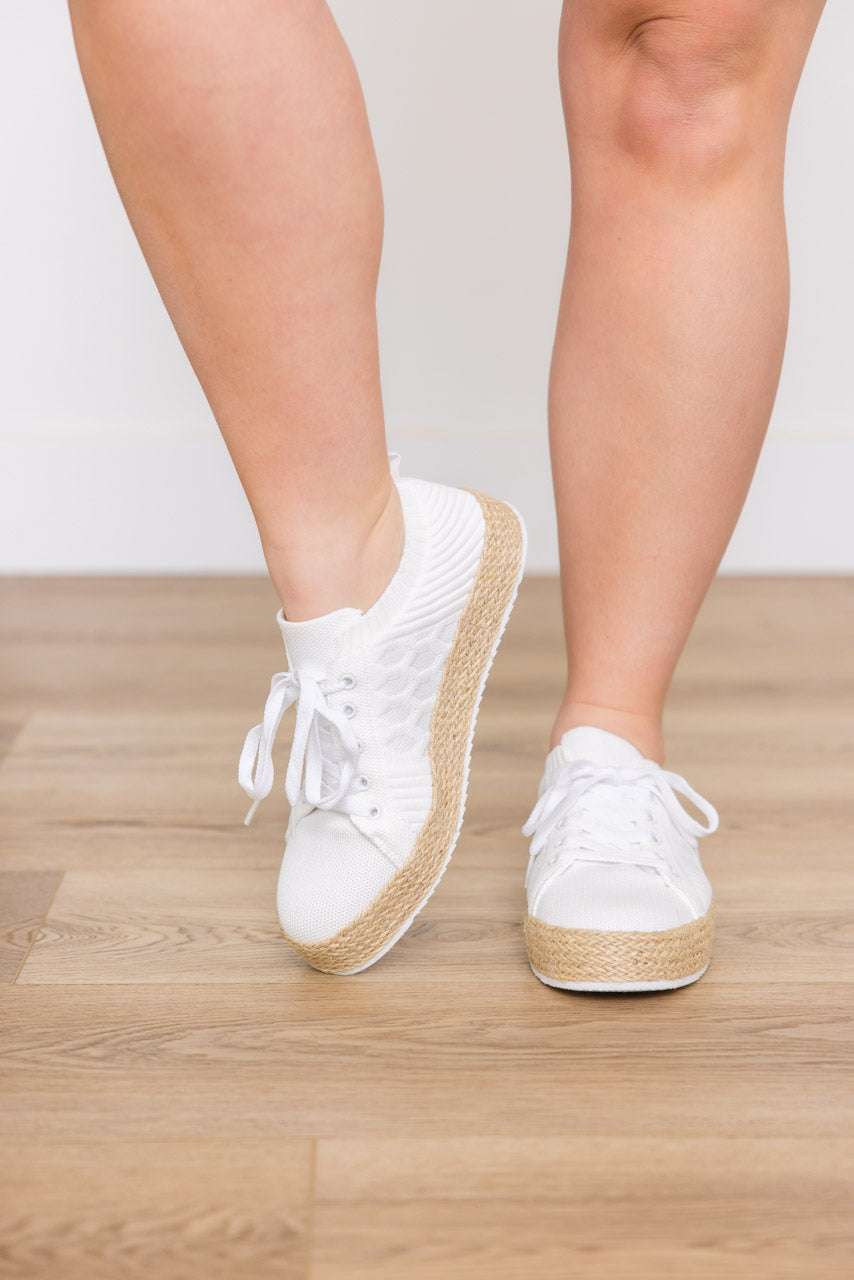 Close-up detail showing quality craftsmanship and materials - Yaras Sneakers in White